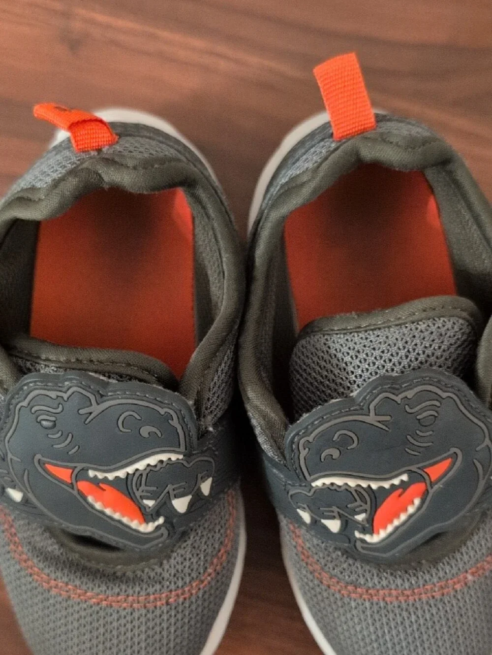 Carter's Green & Red T-Rex Kids Sneakers Size 9M (Toddler Size)